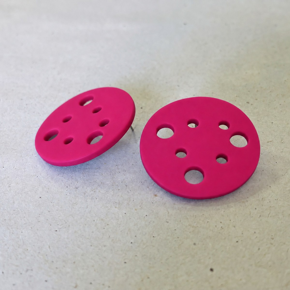 HOLE FUCHSIA